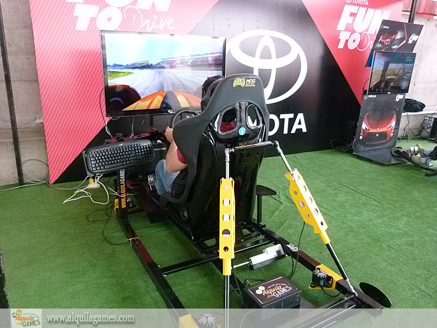 Simuladores de Autos PRO 4D - Toyota Fun To Drive