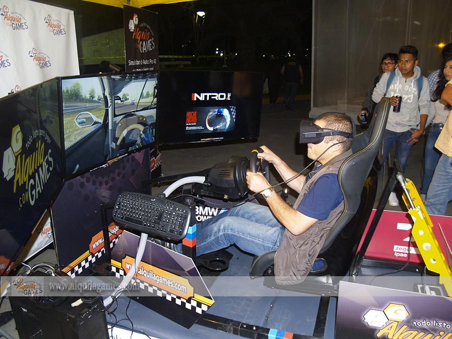 Simulador de Autos PRO 4D VR en la Gran Noche Nitro