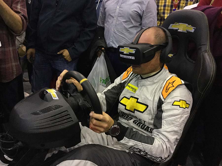 Simulador de Autos PRO 4D VR con Christopher Fuller