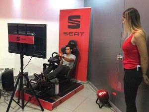 Simuladores de autos PRO en la final del desafio SEAT 2018