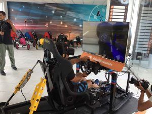 Simulador de Autos PRO 4D VR en el programa Pasión por los Fierros